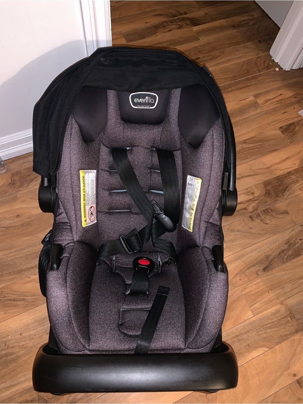 Evenflo Infant Car Seat in Dark Gray